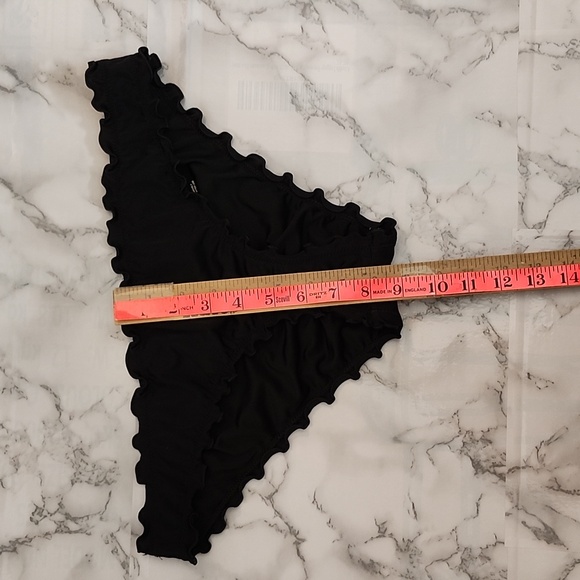 Set of Cheeky Bikini Bottoms size large - Picture 12 of 16